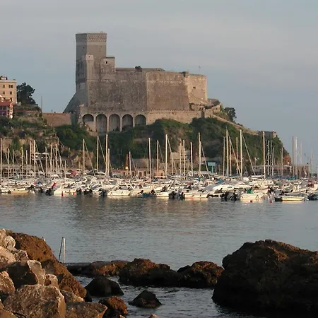 Casa Chiocconi 5* La Spezia